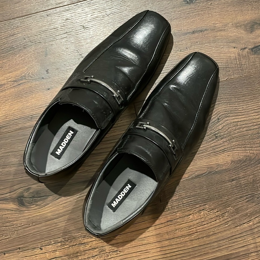 Men’s dress shoes